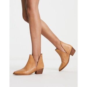 Free People Tan Charm Double V Leather Ankle Boots size 36